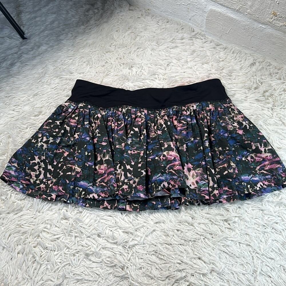 Lululemon Pleat To Street Skirt II Floral Backdrop Black Multi / Black